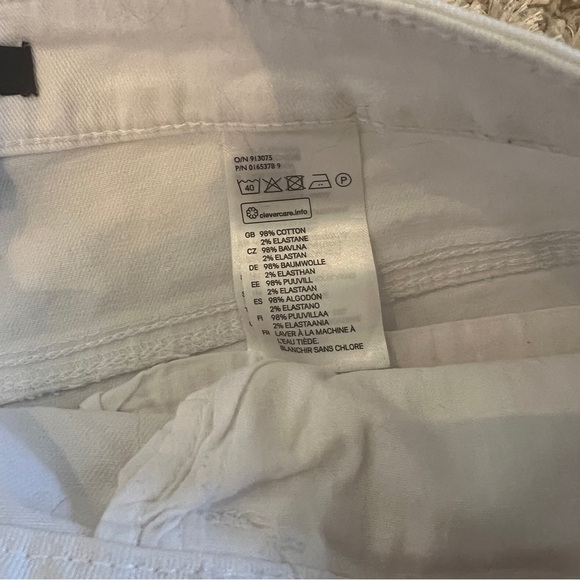 H&M Raw Hem Mid Rise Denim Shorts Rolled Hem - 3 Pair Bundle - Picture 5 of 6